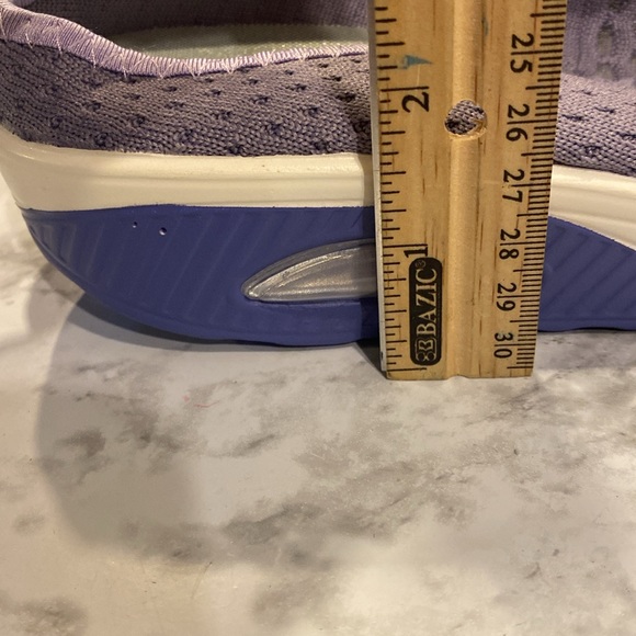 Slip on Shoes - Picture 5 of 8